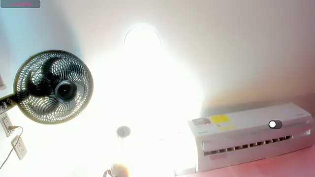 samantamilk6 online show from 10/15/25, 05:43