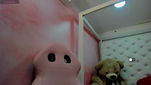 samantamilk6 online show from 11/06/25, 05:17