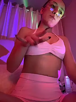 Ellie lowell online show from 04/07/26, 04:14