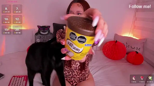 Ellie lowell online show from 10/23/25, 03:16