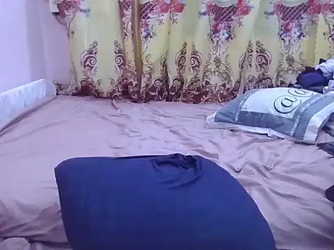 WildPussy4uxx online show from 04/05/26, 04:19