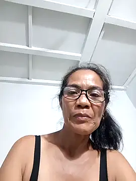 ImYourWoman 55 online show from 12/05/25, 06:39
