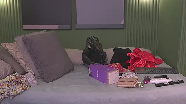 Ariaa Isabell online show from 05/02/26, 12:54