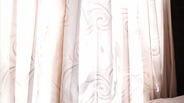 Ariaa Isabell online show from 12/03/25, 07:02