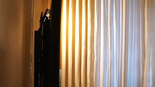 Ariaa Isabell online show from 10/16/25, 06:27