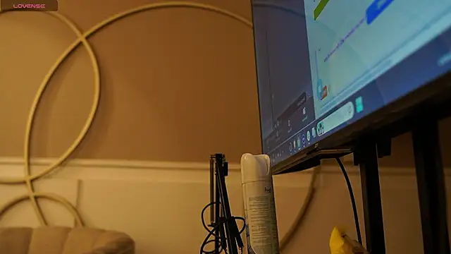 Ariaa Isabell online show from 11/13/25, 06:45