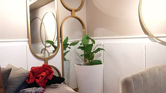 Ariaa Isabell online show from 12/17/25, 06:57