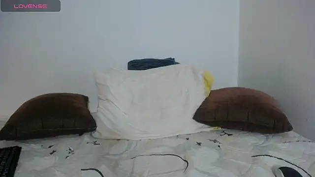 Snapshot of demeter-salviati chatting on 09/09/25, 02:10 demeter-salviati online show from 09/09/25, 02:10
