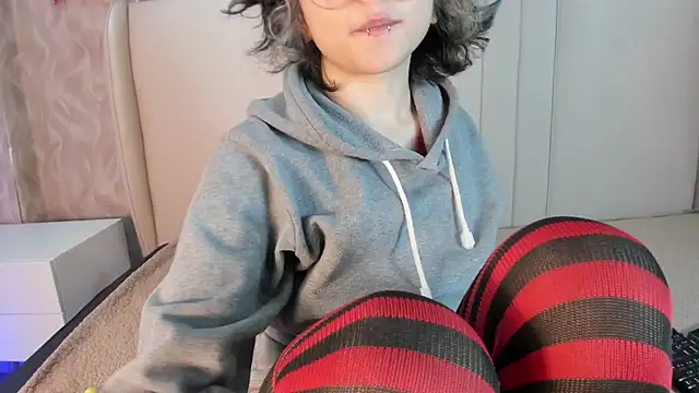 TerumiKitty online show from 03/22/26, 09:49