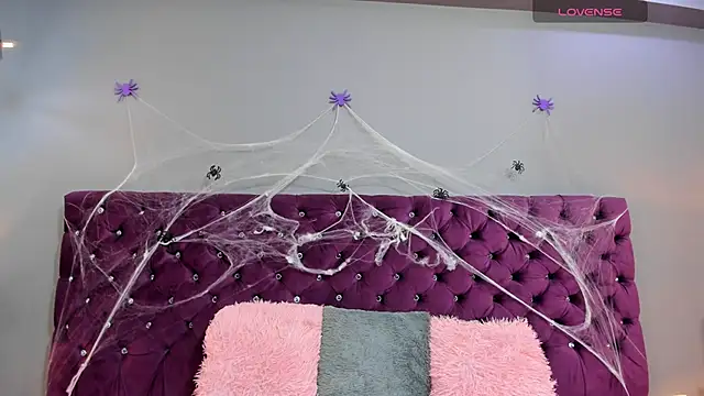 RedAngel1- online show from 10/25/25, 05:13