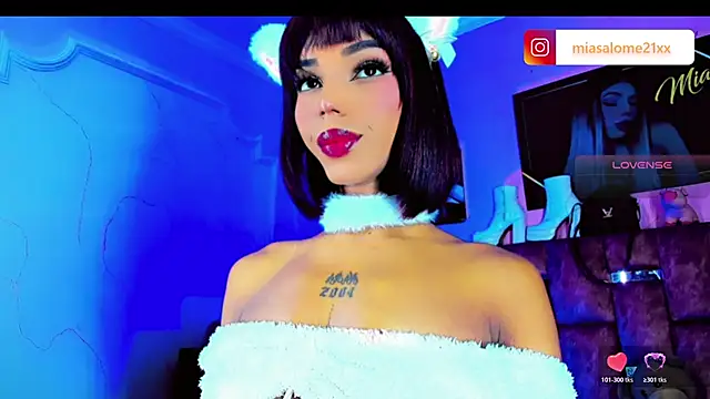 Snapshot of LADY-HOT-SEXY- chatting on 11/21/25, 11:04 LADY-HOT-SEXY- online show from 11/21/25, 11:04