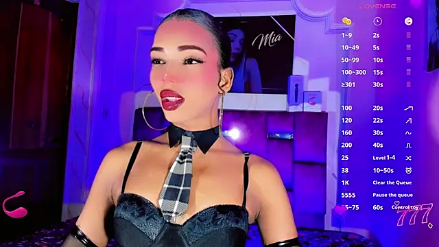 Snapshot of LADY-HOT-SEXY- chatting on 06/08/26, 12:38 LADY-HOT-SEXY- online show from 06/08/26, 12:38