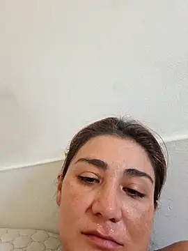 Snapshot of KatyPerra2 chatting on 04/08/26, 08:10 KatyPerra2 online show from 04/08/26, 08:10