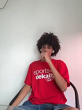 Max Rain online show from 09/19/25, 04:44