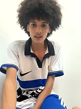 Max Rain online show from 12/17/25, 09:14