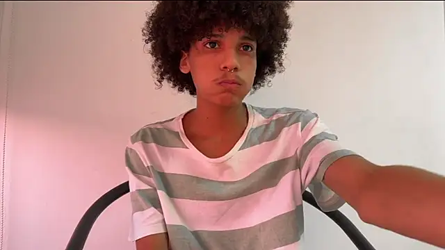 Max Rain online show from 10/28/25, 07:24