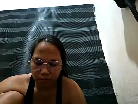 Snapshot of SpankyMyAss69 chatting on 01/10/26, 02:23 SpankyMyAss69 online show from 01/10/26, 02:23