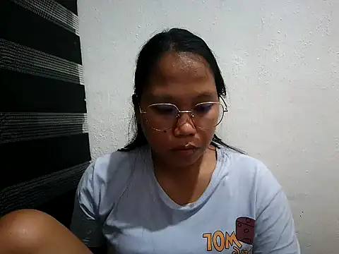 Snapshot of SpankyMyAss69 chatting on 02/21/26, 01:24 SpankyMyAss69 online show from 02/21/26, 01:24