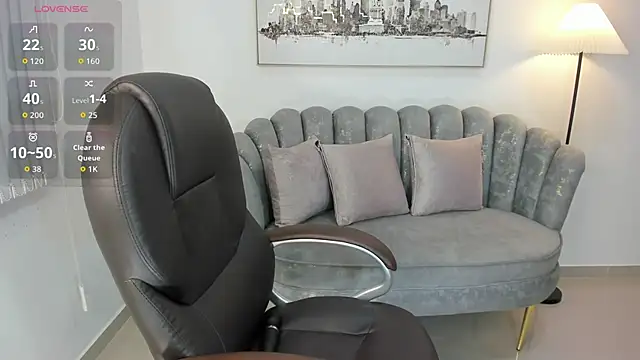 July Adams online show from 04/05/26, 04:08