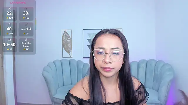 Snapshot of July_Adams chatting on 12/19/25, 04:38 July Adams online show from 12/19/25, 04:38