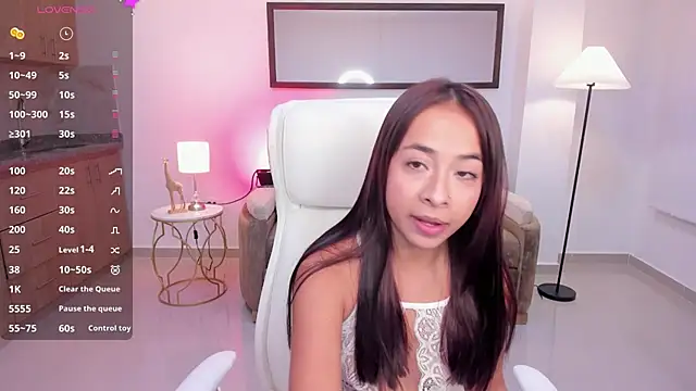 July Adams online show from 10/01/25, 03:33