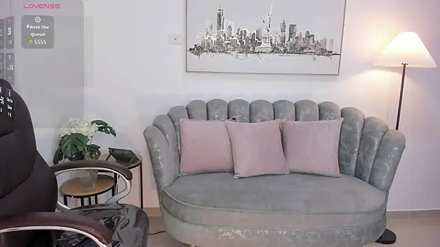 July Adams online show from 06/04/26, 03:22