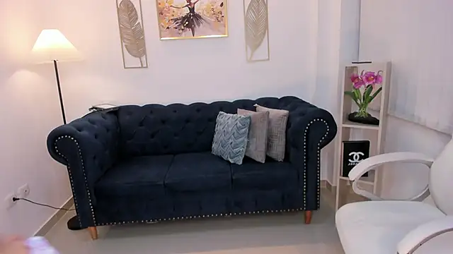 July Adams online show from 04/08/26, 04:14