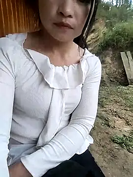 Tiyir597 online show from 10/18/25, 04:14