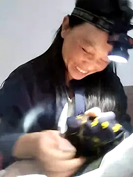 Tiyir597 online show from 03/18/26, 02:08