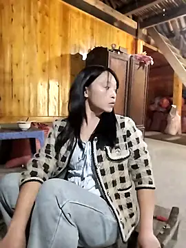 Tiyir597 online show from 11/23/25, 04:33