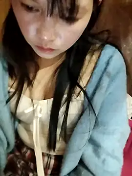 Snapshot of Tiyir597 chatting on 05/01/26, 02:33 Tiyir597 online show from 05/01/26, 02:33