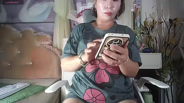 lyly asian online show from 03/17/26, 12:13