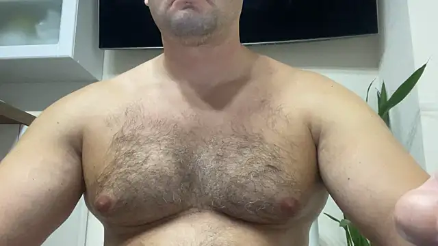 BrianJohnson  online show from 10/08/25, 04:51