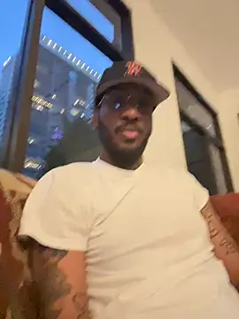 Snapshot of bamfbobbybrown chatting on 07/26/26, 01:01 bamfbobbybrown online show from 07/26/26, 01:01