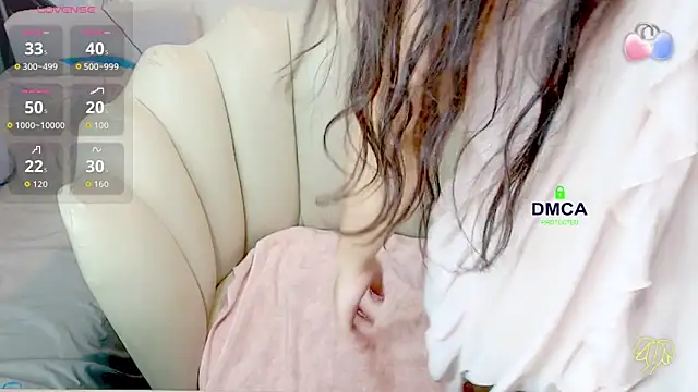Snapshot of Rose_Rosemary chatting on 04/27/26, 01:25 Rose Rosemary online show from 04/27/26, 01:25