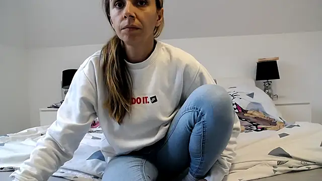 ArabianMalikah online show from 11/03/25, 08:07