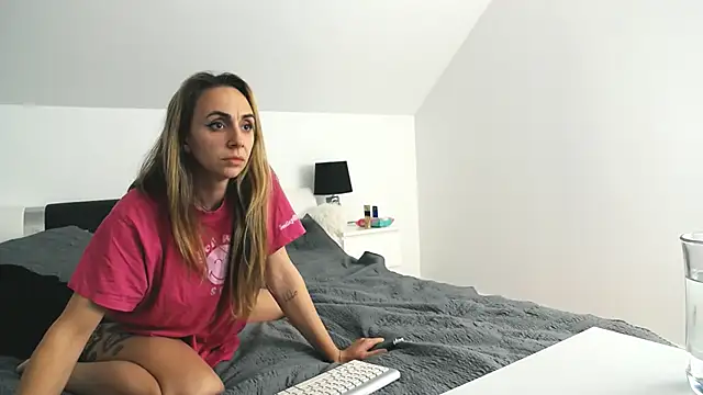 ArabianMalikah online show from 03/25/26, 09:03