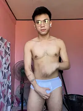 Snapshot of JerichoGutierez chatting on 11/11/25, 05:35 JerichoGutierez online show from 11/11/25, 05:35