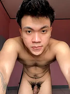 Snapshot of JerichoGutierez chatting on 12/18/25, 03:55 JerichoGutierez online show from 12/18/25, 03:55