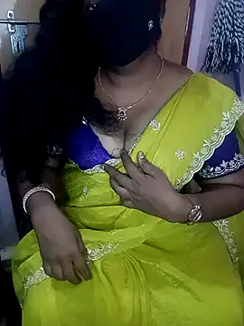 Jessi 25 online show from 04/19/26, 09:32