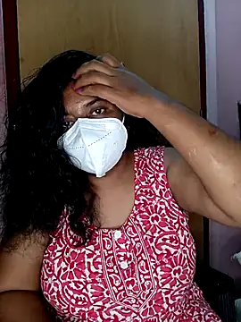 Jessi 25 online show from 10/05/25, 05:58