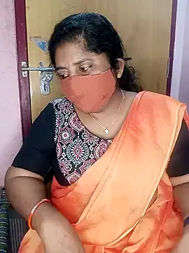 Jessi 25 online show from 10/24/25, 05:45