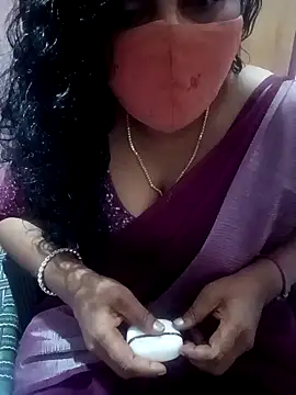 Jessi 25 online show from 12/18/25, 05:39