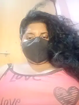 Jessi 25 online show from 04/15/26, 07:07