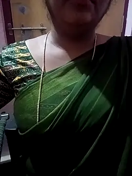 Jessi 25 online show from 04/01/26, 12:24