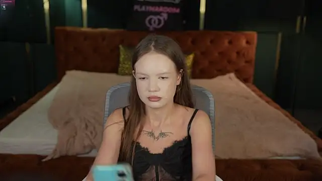 Claire Dreams online show from 09/19/25, 02:21