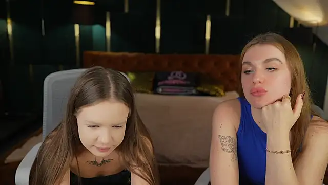 Claire Dreams online show from 09/25/25, 10:43