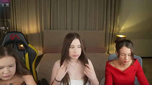 Claire Dreams online show from 09/26/25, 06:26