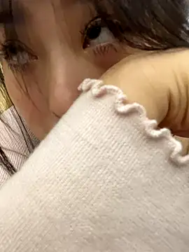 xiao-mo520 online show from 11/20/25, 11:22