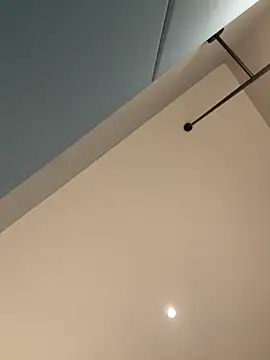 xiao-mo520 online show from 12/04/25, 02:27